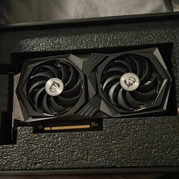 GIGABYTE Radeon RX 6600 Eagle 8G Graphics Card, WINDFORCE 3X Cooling System, 8GB - Picture 2 of 3